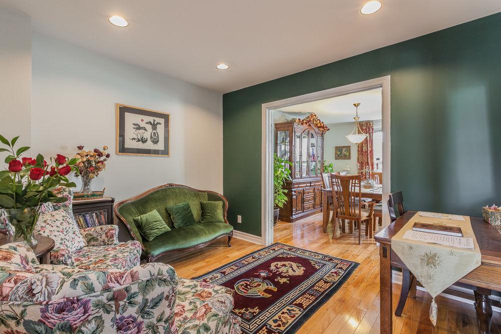 Rose Garden Bed And Breakfast โตรอนโต ภายนอก รูปภาพ