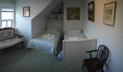 Rose Garden Bed And Breakfast โตรอนโต ภายนอก รูปภาพ